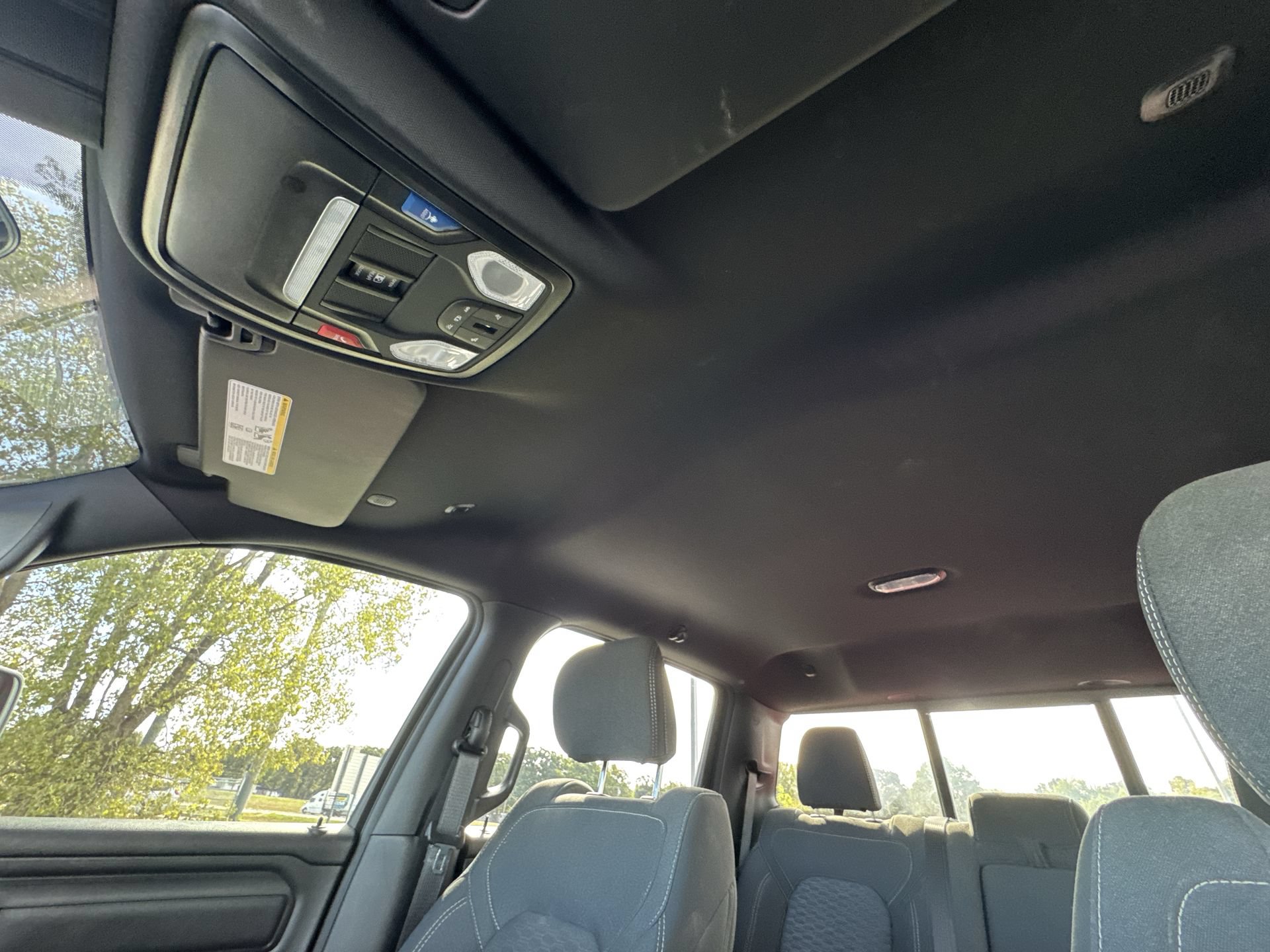 Used 2025 RAM 1500 Warlock AWD/4WD image 20