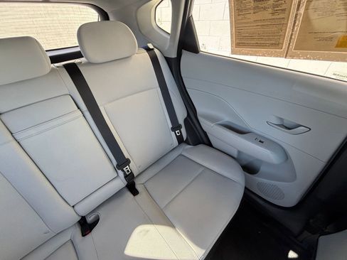 Used 2025 Hyundai Kona SEL image 37