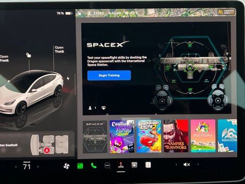 Used 2023 Tesla Model 3 Standard Range image 27