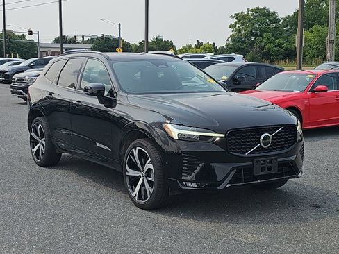 Used 2023 Volvo XC60 B5 Ultimate w/ Climate Package AWD/4WD image 1
