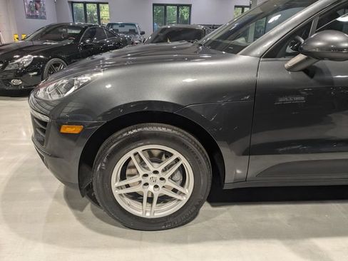 Used 2017 Porsche Macan AWD/4WD image 4