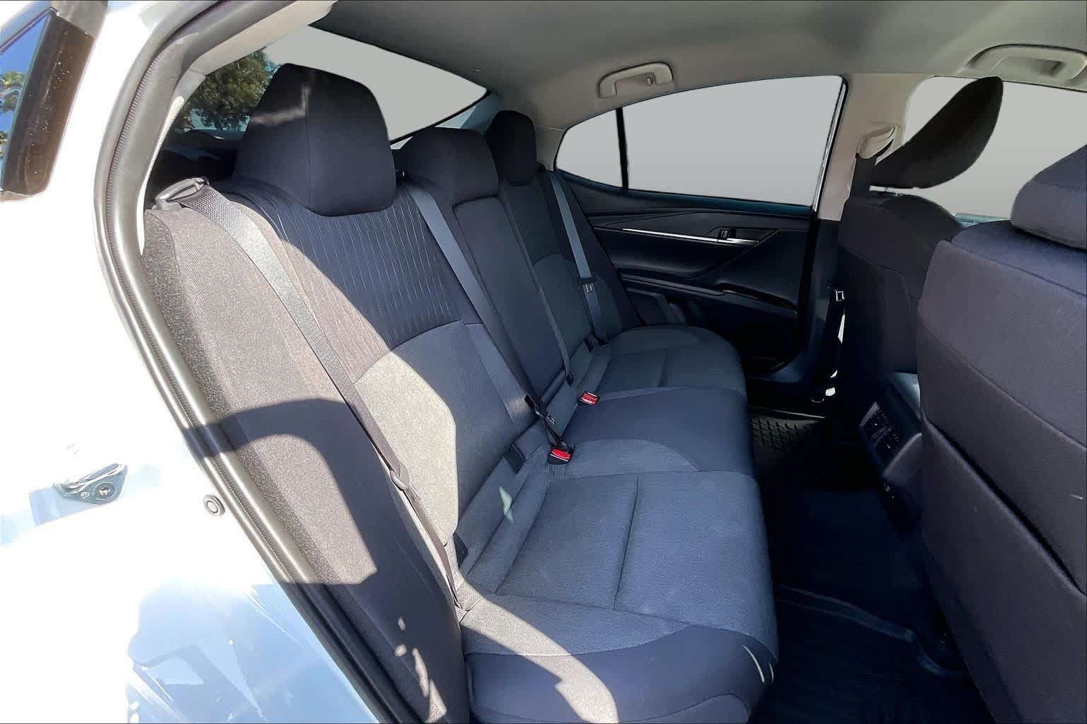 Used 2025 Toyota Camry LE FWD image 19