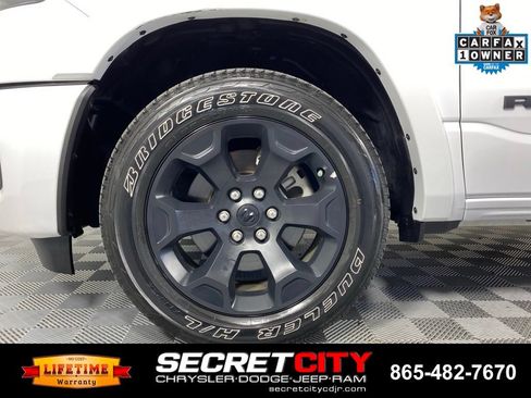 Used 2025 RAM 1500 Big Horn AWD/4WD image 9