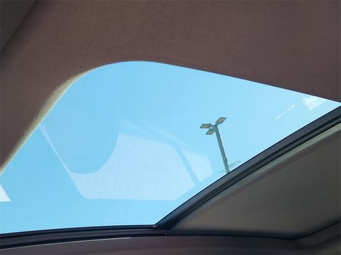 New 2026 Volkswagen Tiguan SEL R-Line image 18