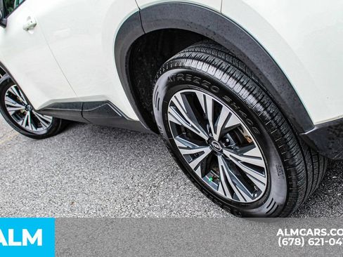 Used 2023 Nissan Rogue SV AWD/4WD image 12