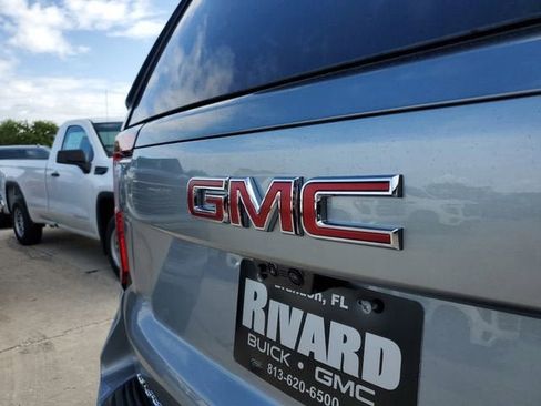 New 2026 GMC Yukon XL AT4 image 7