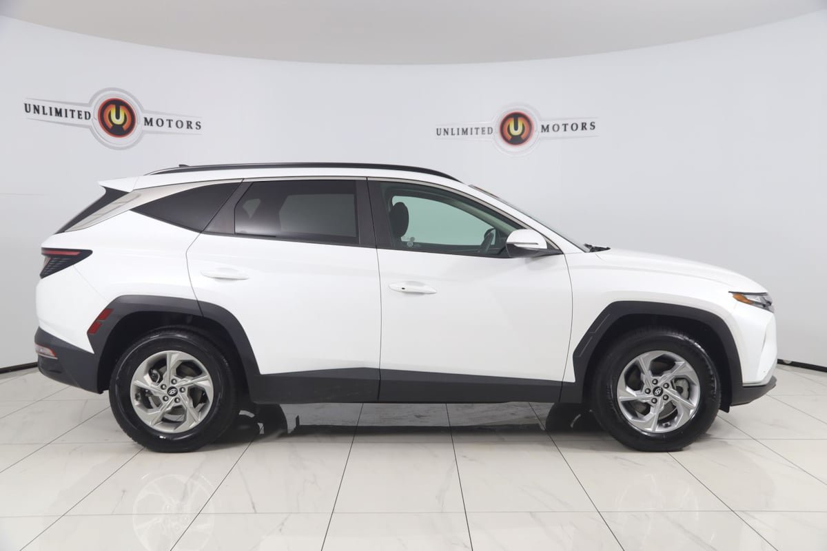 Used 2022 Hyundai Tucson SEL w/ Cargo Package AWD/4WD image 2