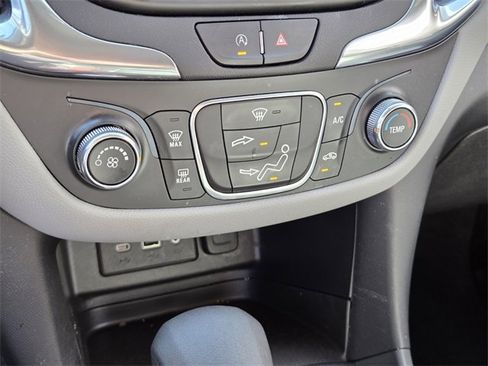 Certified 2022 Chevrolet Equinox LS w/ LS Convenience Package image 22