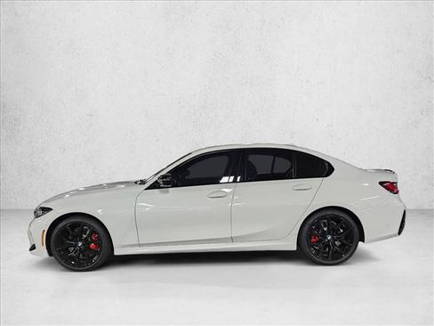 Used 2026 BMW 330i Sedan w/ M Sport Package RWD image 8