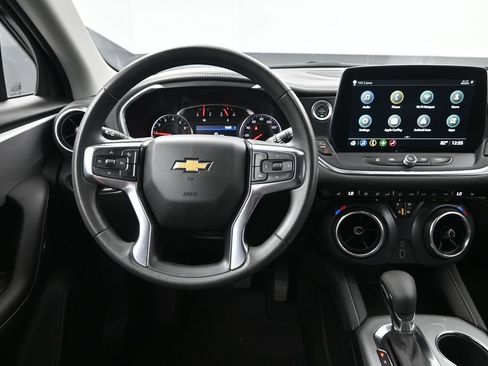 Used 2025 Chevrolet Blazer LT AWD/4WD image 30