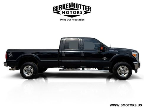 Used 2016 Ford F250 XLT w/ XLT Interior Package AWD/4WD image 2