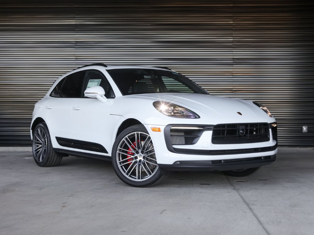 Certified 2026 Porsche Macan S AWD/4WD image 9