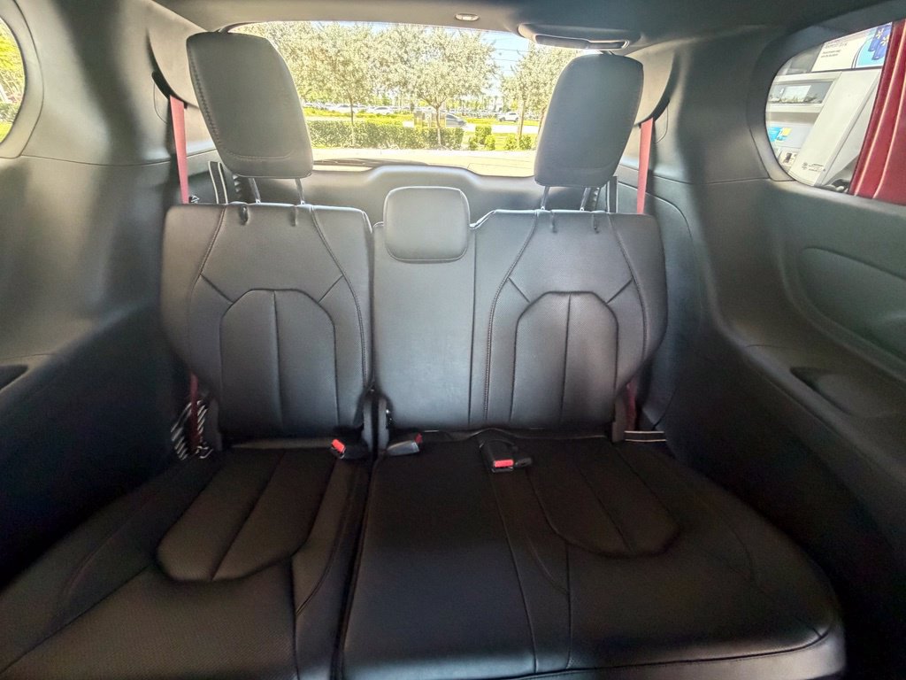 New 2027 Chrysler Pacifica Select FWD image 30