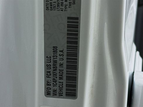 Used 2024 Jeep Wrangler Unlimited Rubicon image 12