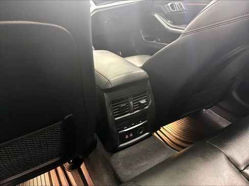 Used 2019 BMW 330i Sedan w/ Convenience Package RWD image 13