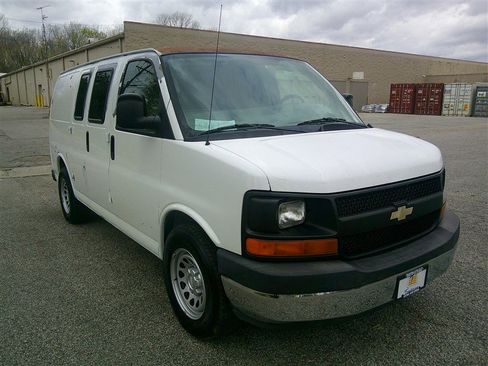 Used 2010 Chevrolet Express 1500 AWD w/ Power Package image 7