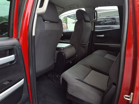 Used 2017 Toyota Tundra SR5 image 18