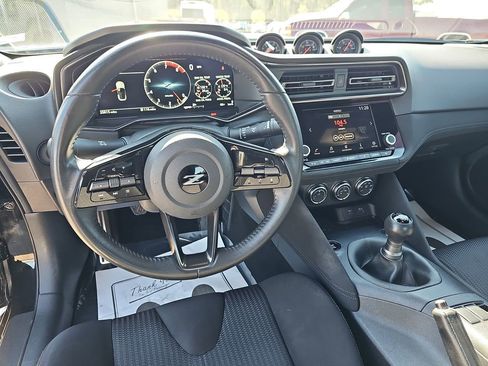 Used 2024 Nissan Z Sport w/ Floor Mat Package image 17