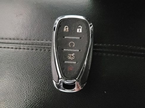 Used 2023 Chevrolet Malibu LT FWD image 32