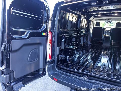 Used 2026 Ford Transit 350 148 Low Roof AWD image 18