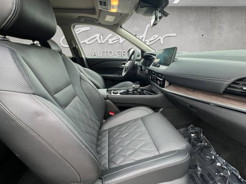 Certified 2026 Nissan Rogue Platinum AWD/4WD image 24
