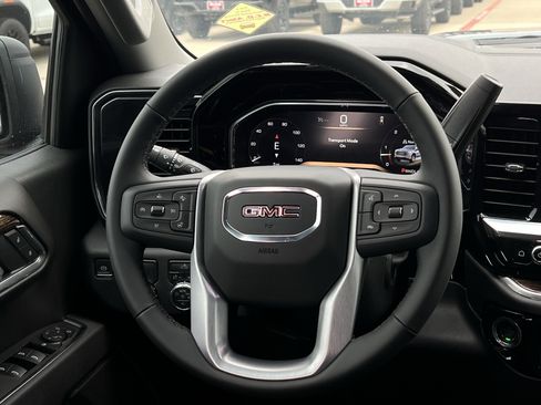 New 2026 GMC Sierra 1500 Elevation image 11