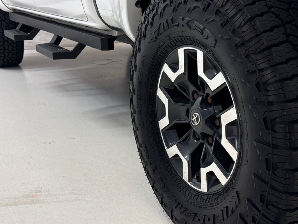 Used 2012 Toyota Tacoma PreRunner w/ SR5 Pkg RWD image 11