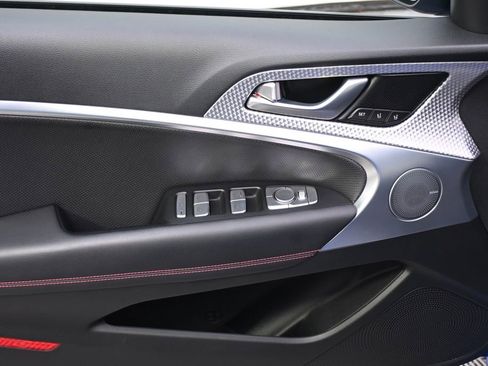 Used 2023 Genesis G70 2.0T w/ Sport Prestige Package image 22