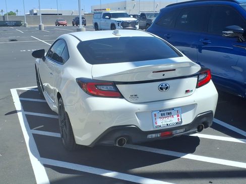 Certified 2024 Toyota GR86 Premium RWD image 3