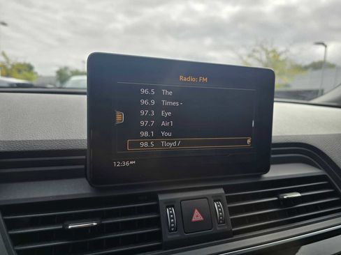 Used 2020 Audi Q5 2.0T Premium w/ Convenience Package image 28