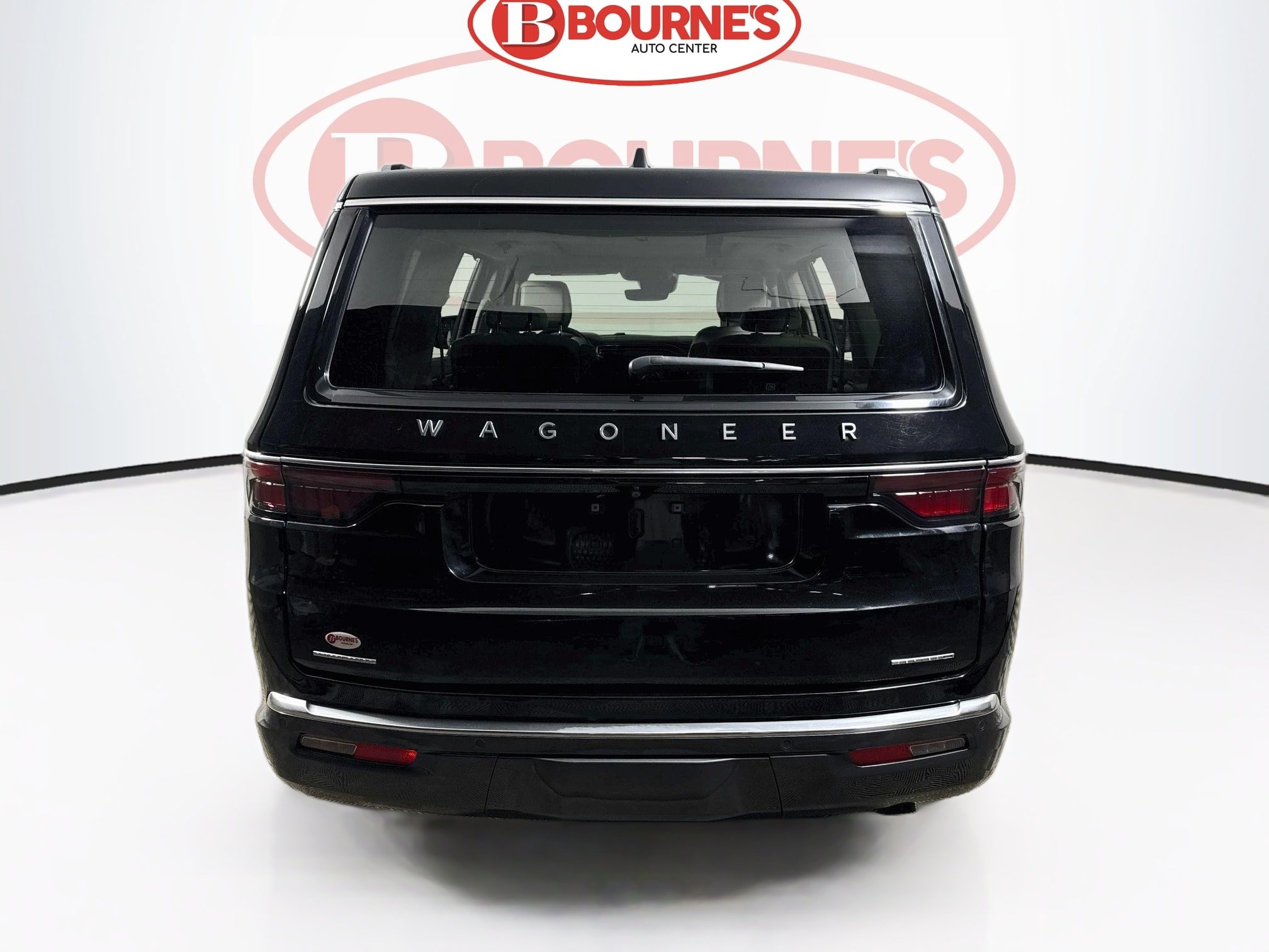 Used 2022 Jeep Wagoneer Series III w/ Premium Group I AWD/4WD image 11
