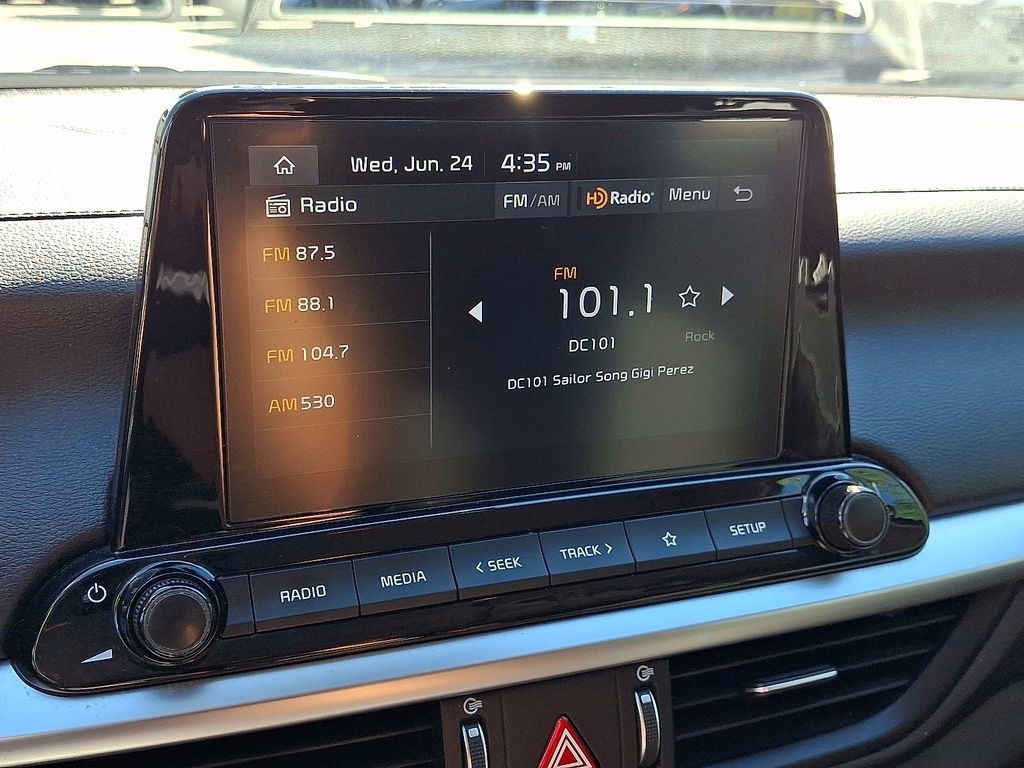 Used 2022 Kia Forte LXS FWD image 16