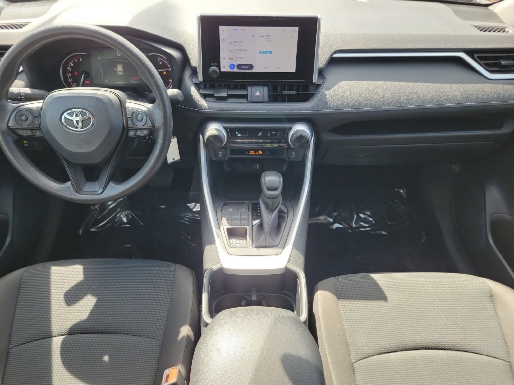 Used 2025 Toyota RAV4 LE AWD/4WD image 11