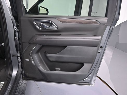 Used 2021 Chevrolet Suburban Z71 w/ Max Trailering Package image 20