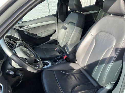 Used 2018 Audi Q3 2.0T Premium w/ Convenience Package image 18