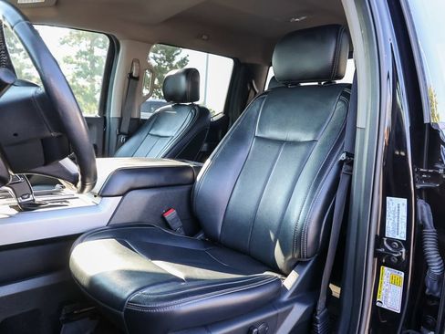 Used 2020 Ford F150 Lariat w/ Max Trailer Tow Package AWD/4WD image 41
