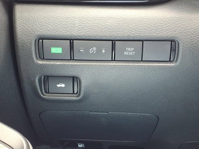 Used 2024 Nissan Sentra SV FWD image 21
