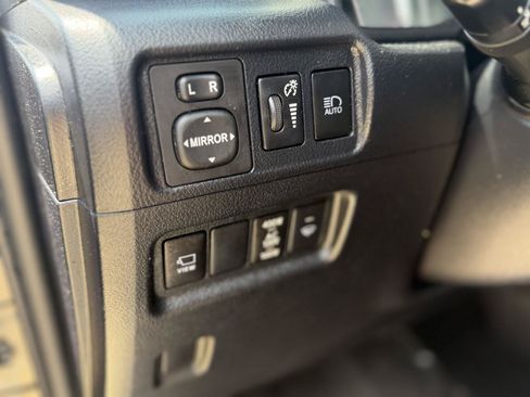 Used 2022 Toyota 4Runner Limited AWD/4WD image 10
