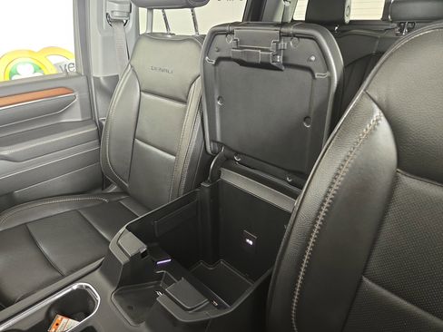 Used 2024 GMC Sierra 2500 Denali w/ Technology Package image 29