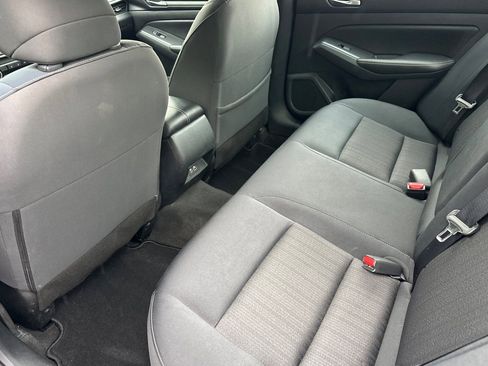 Used 2022 Nissan Altima 2.5 SV image 10