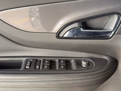 Used 2019 Buick Encore Preferred FWD image 30