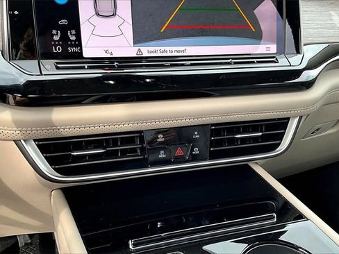 New 2026 Volkswagen Atlas SEL image 16