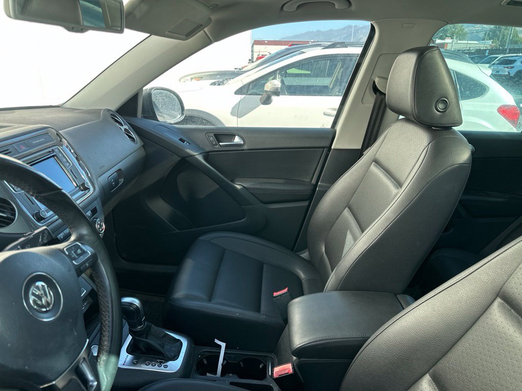 Used 2016 Volkswagen Tiguan SE AWD/4WD image 6