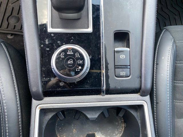 Used 2024 Mitsubishi Outlander SE FWD image 18