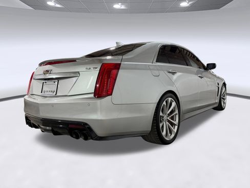 Used 2016 Cadillac CTS V w/ Luxury Package RWD image 8