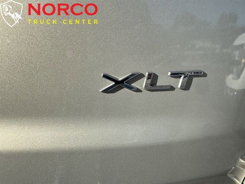 Used 2015 Ford Transit Connect XLT image 16