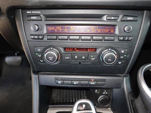 Used 2015 BMW X1 sDrive28i RWD image 14