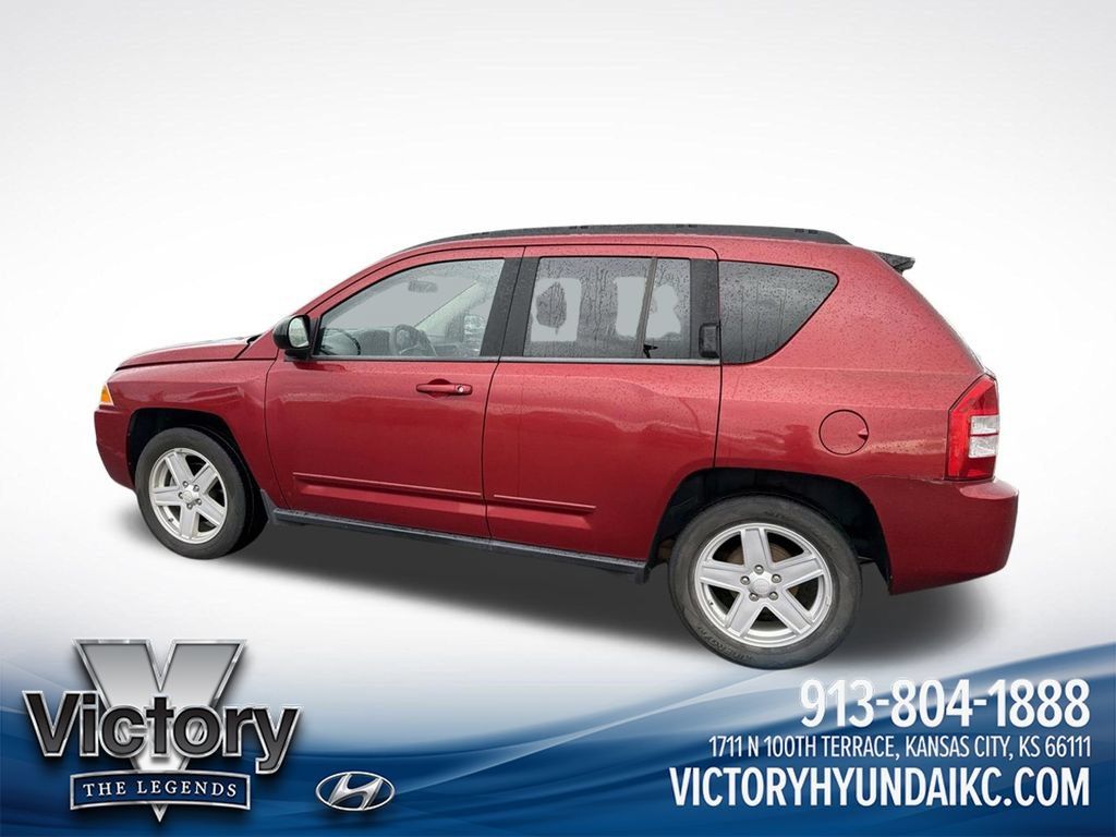 Used 2010 Jeep Compass Sport FWD image 8