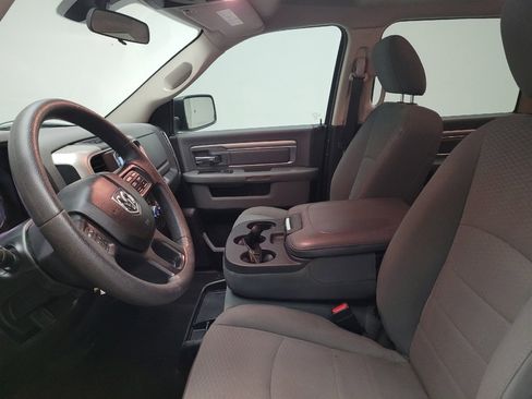 Used 2019 RAM 1500 Classic SLT AWD/4WD image 17