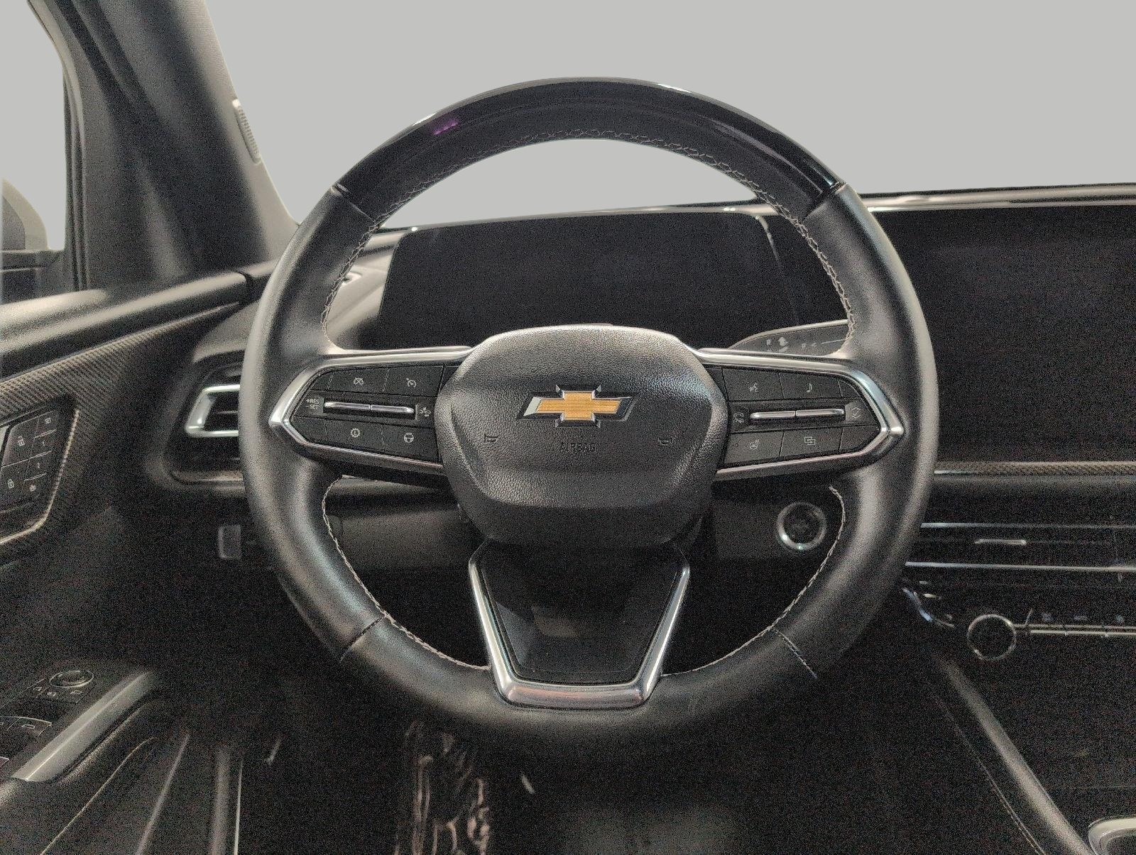Used 2026 Chevrolet Traverse High Country w/ LPO, Floor Liner Package AWD/4WD image 3